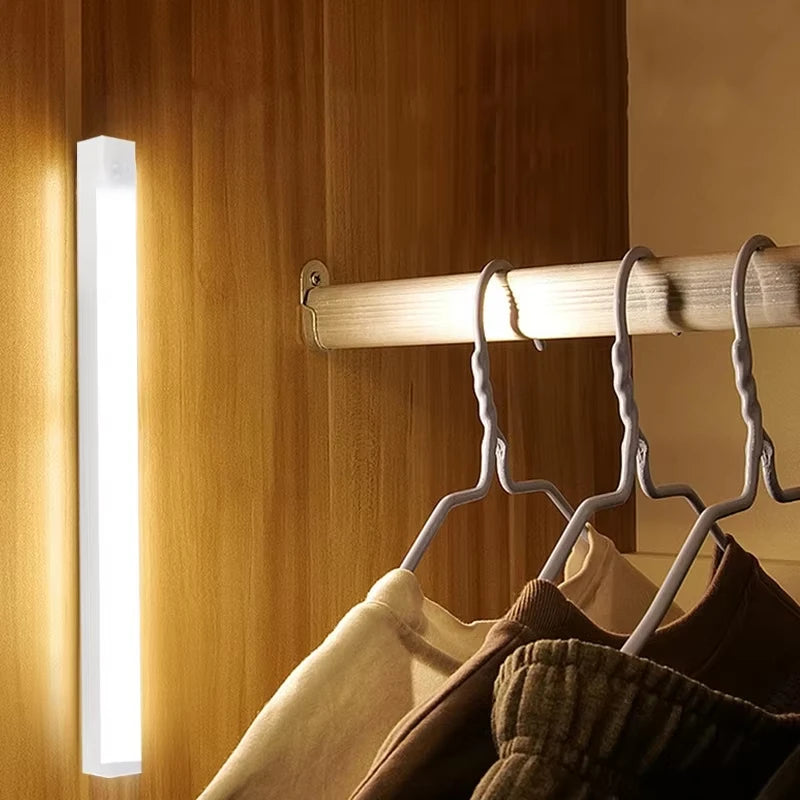 Luz nocturna LED inalámbrica Xiaomi con sensor de movimiento, recargable por USB, lámpara magnética portátil